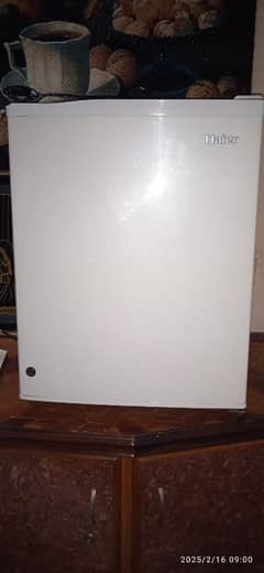 haier mini room size fridge