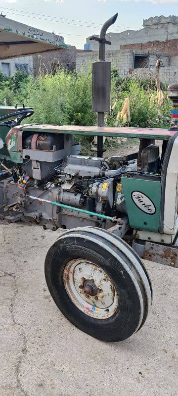 tractor 260 0