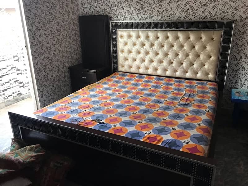 Bed for urgent sale 2