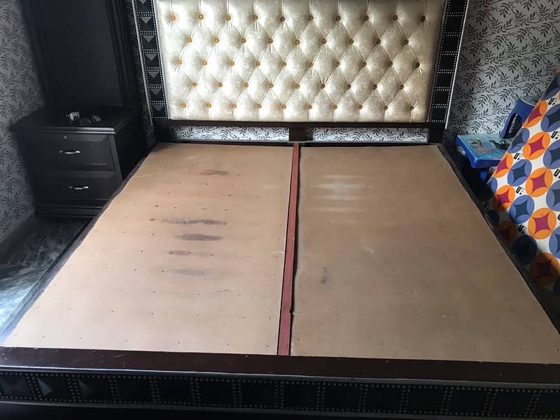 Bed for urgent sale 3