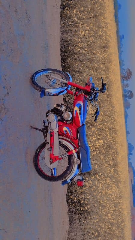 Yamaha 2 stroke Engine 100 percent good condition 1