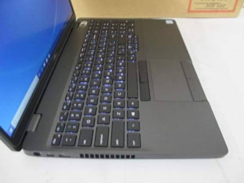 Dell 5500 | i5 8th 16/256 | 6hrs Battery 3