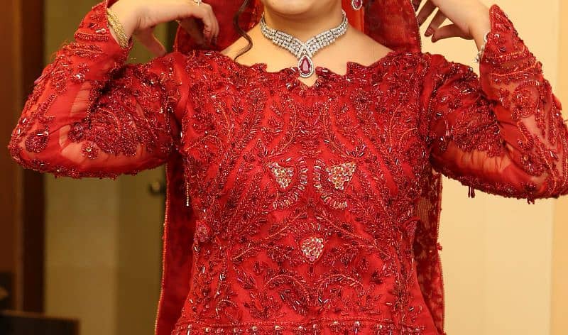 Branded Red Bridal dress / Party / Wedding / Nikah / Barat / Walima 5