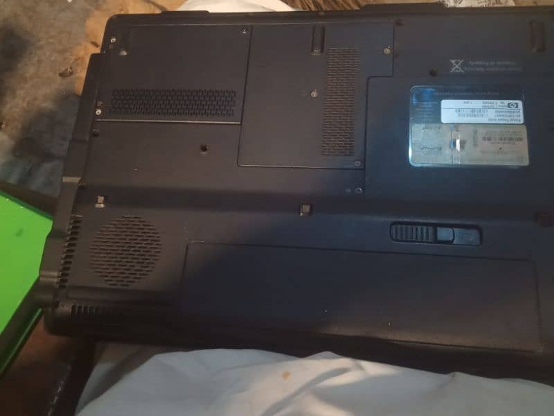 HP Compaq laptop 1