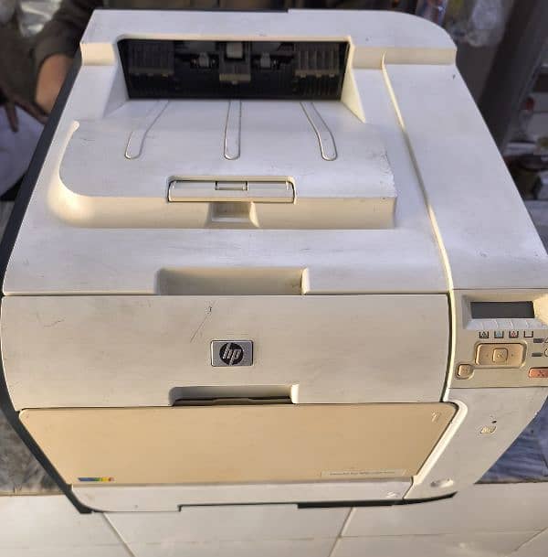 hp laser jet pro 400 M451dw 3