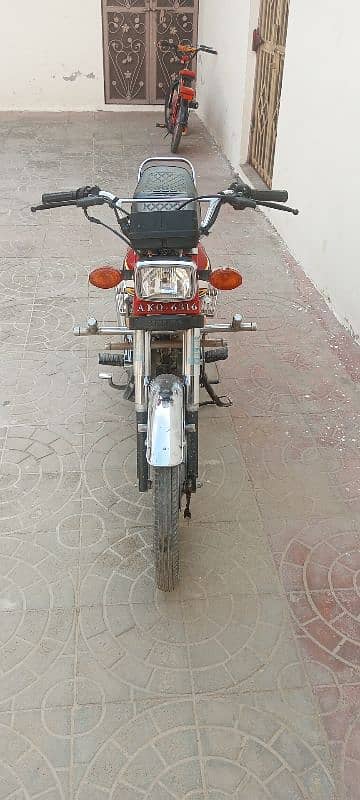 Honda 125 very good condition 4