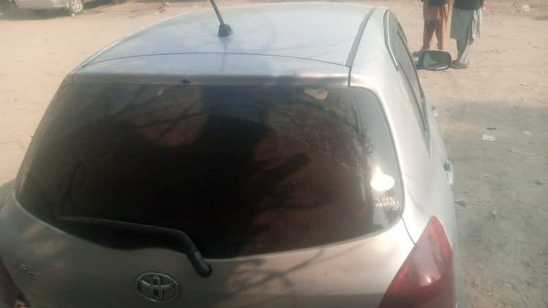 Toyota Vitz 2010 1