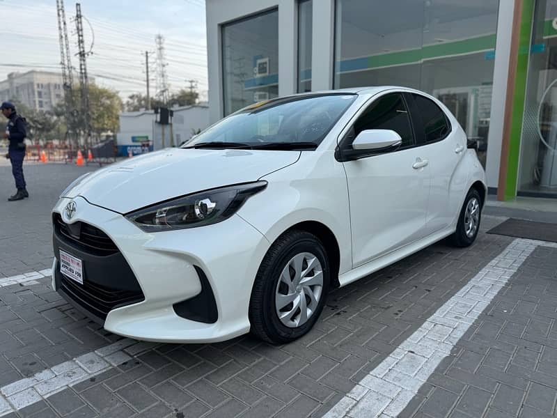 Toyota Yaris X package 2021 4