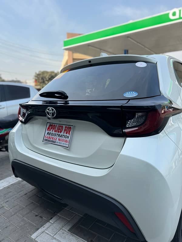 Toyota Yaris X package 2021 5