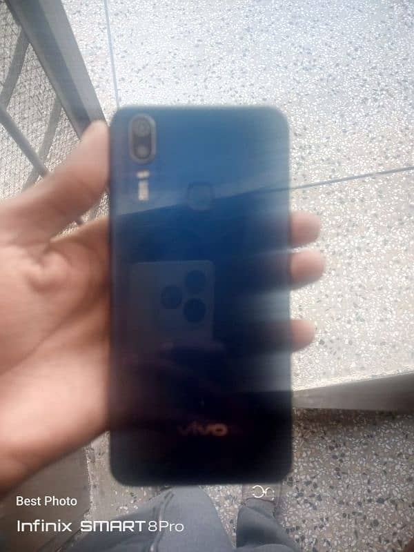 pice finalUrgent sale vivo y11 All ok wattsapp number 03195159864 5