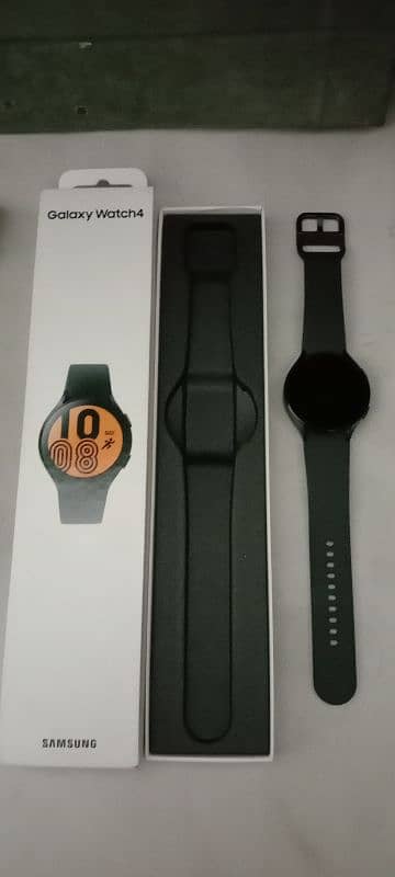 Samsung Galaxy Watch 4 44mm for urgent sale 2