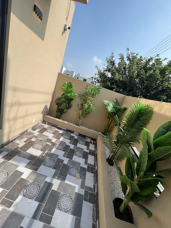 8 MARLA BRAND NEW HOUSE AVAILABLE FOR RENT IN DHA RAHBER 11 11