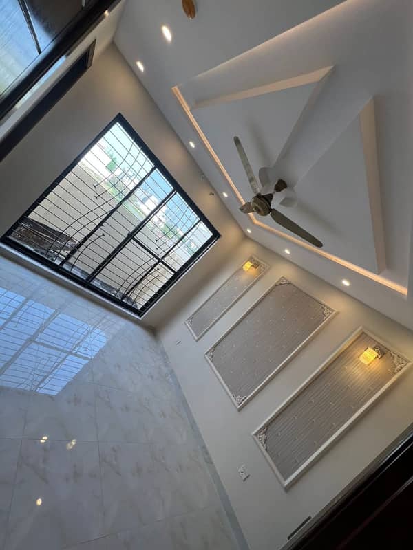 8 MARLA BRAND NEW HOUSE AVAILABLE FOR RENT IN DHA RAHBER 11 18