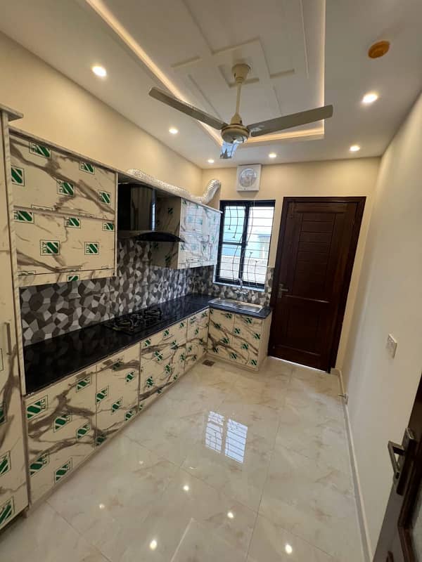 8 MARLA BRAND NEW HOUSE AVAILABLE FOR RENT IN DHA RAHBER 11 19