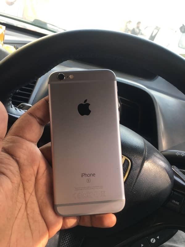 iPhone 6s 16gb PTA Approved 1