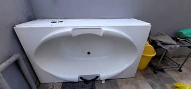 Luxury Bathtub – 6ft | Urgent Sale