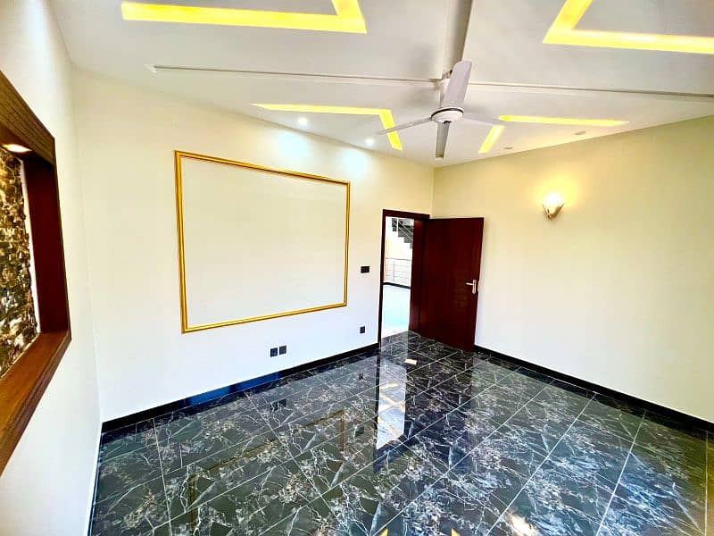 8 MARLA HOUSE FOR SALE IN F-17 ISLAMABAD. 1