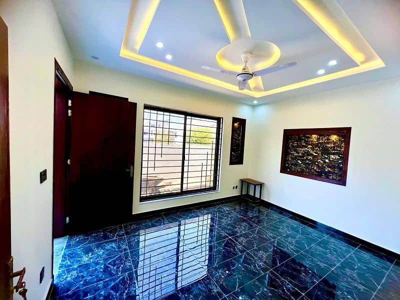 8 MARLA HOUSE FOR SALE IN F-17 ISLAMABAD. 5