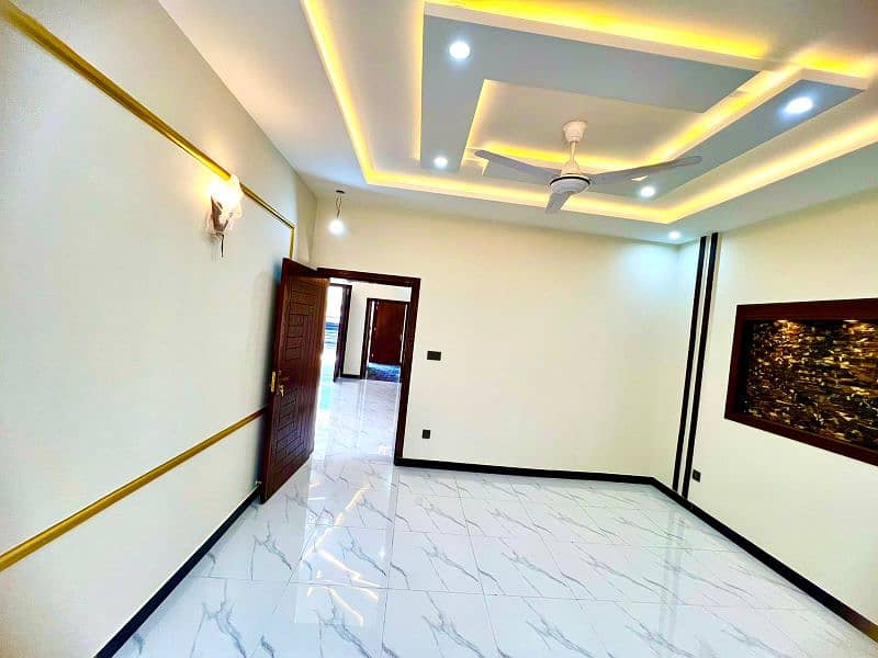 8 MARLA HOUSE FOR SALE IN F-17 ISLAMABAD. 6