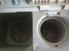 Haier twin tub washing machine Hmw120 as