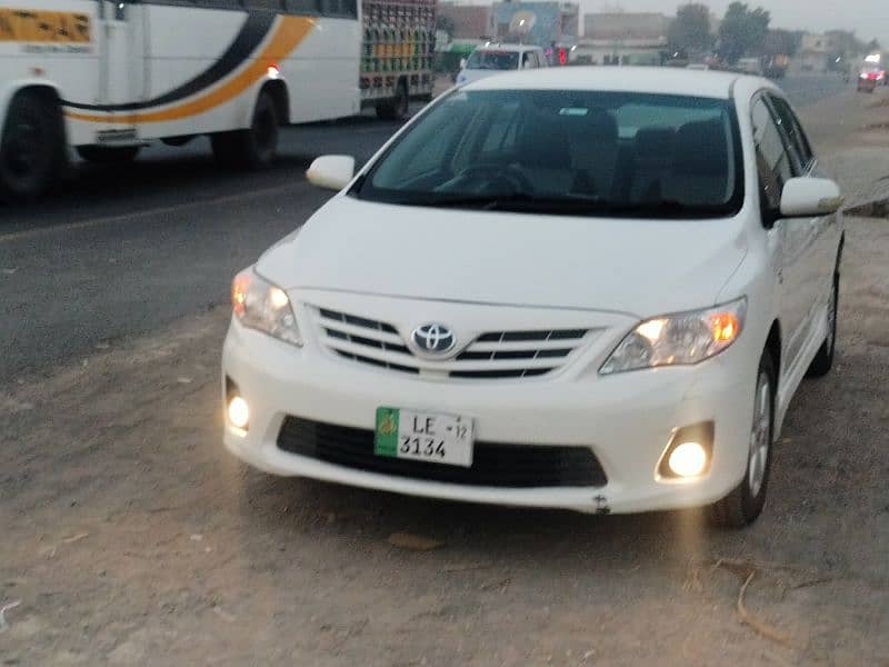 Toyota Corolla Altis 2012 1