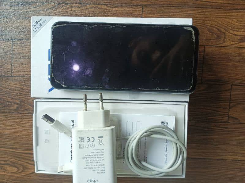 VIVO Y33 S WITH BOX OR CHARGER 8/128 2