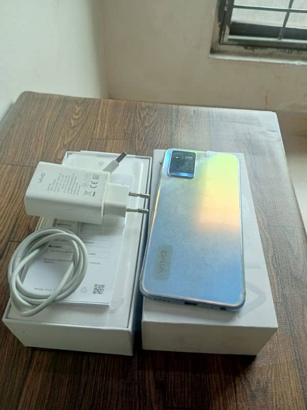 VIVO Y33 S WITH BOX OR CHARGER 8/128 4