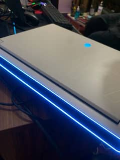 Dell gaming laptop alienware