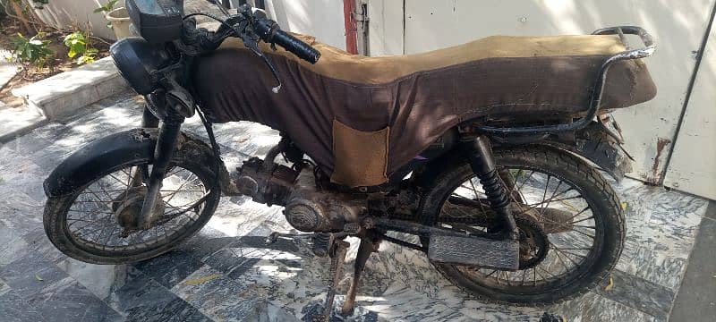 crown lifan 3