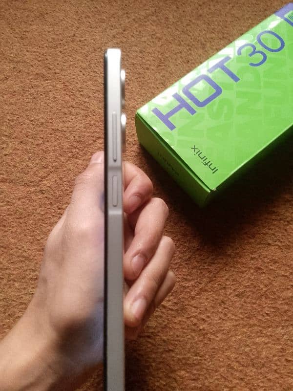 Infinix Hot 30 2