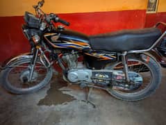 Honda 125 black