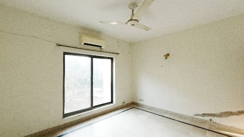 A Prime Location 7 Square Feet Flat Has Landed On Market In Rehman Gardens Of Rehman Gardens 13