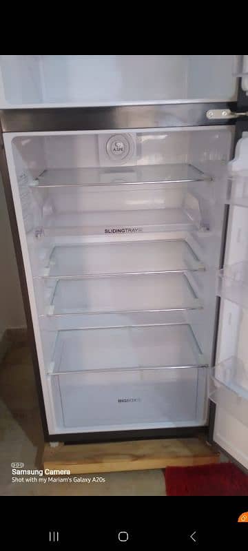 haier slightly used fridge 4