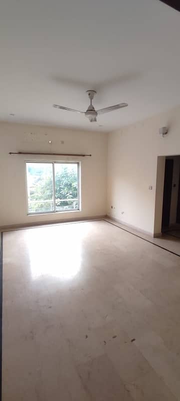 1 Kanal Corner Upper Portion Available For Rent 7