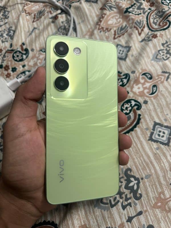 Vivo y100 8+8 256gb Breeze Green Color Complete Box 10.10 Condition 2