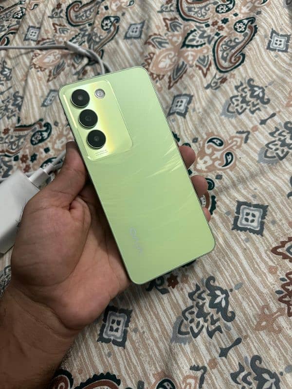 Vivo y100 8+8 256gb Breeze Green Color Complete Box 10.10 Condition 6