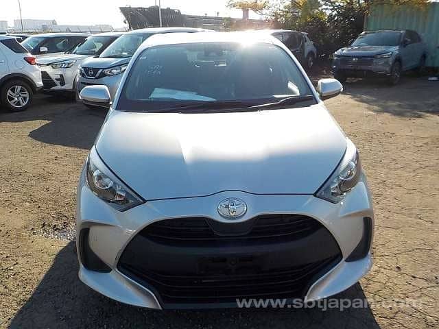 Toyota Yaris 2021 4