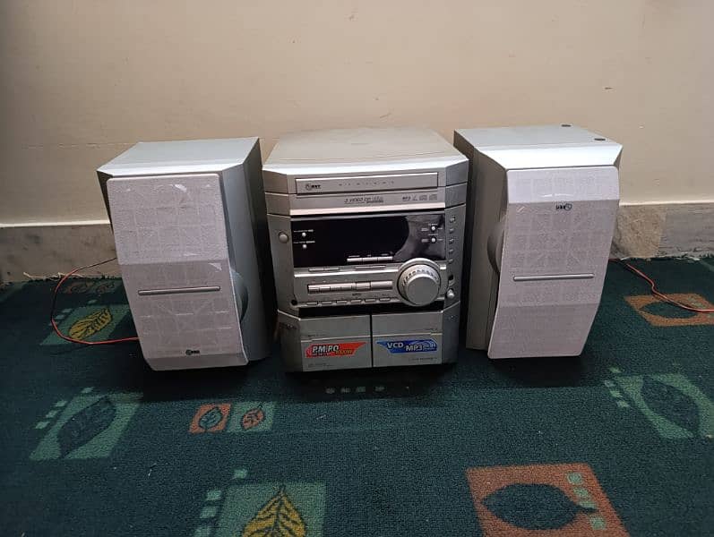 LG DVD and Cassette Player 0