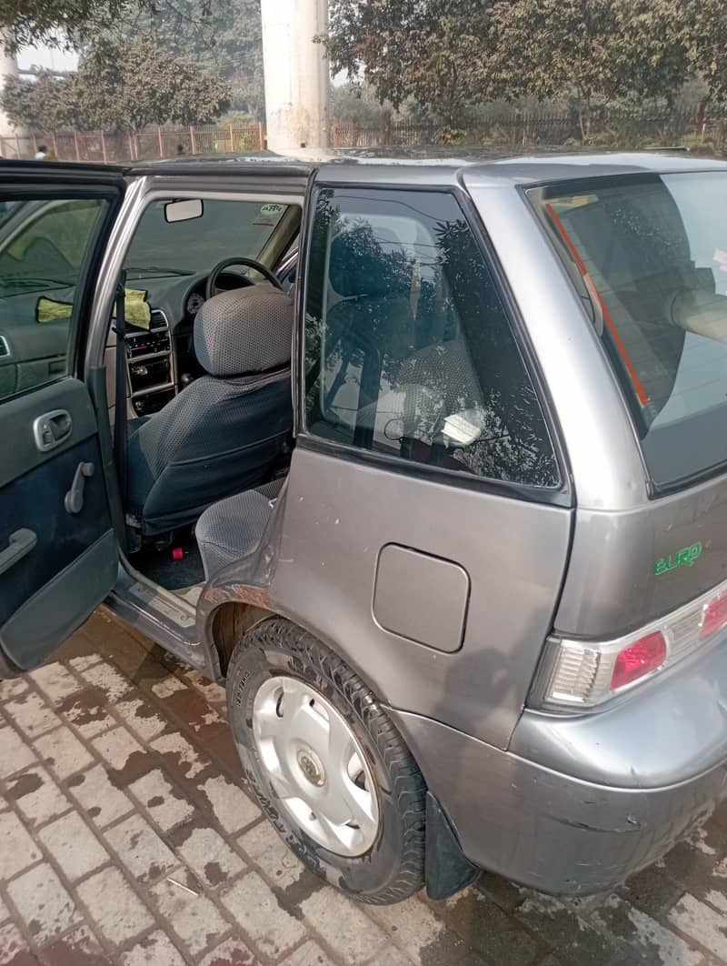 Suzuki Cultus VXR 2015 10