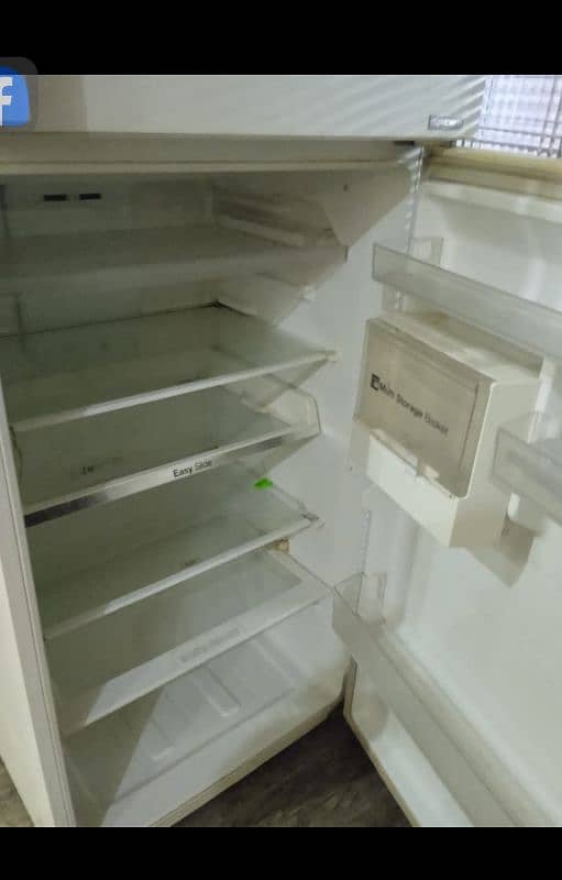 Samsung fridge for sale  full size large 2