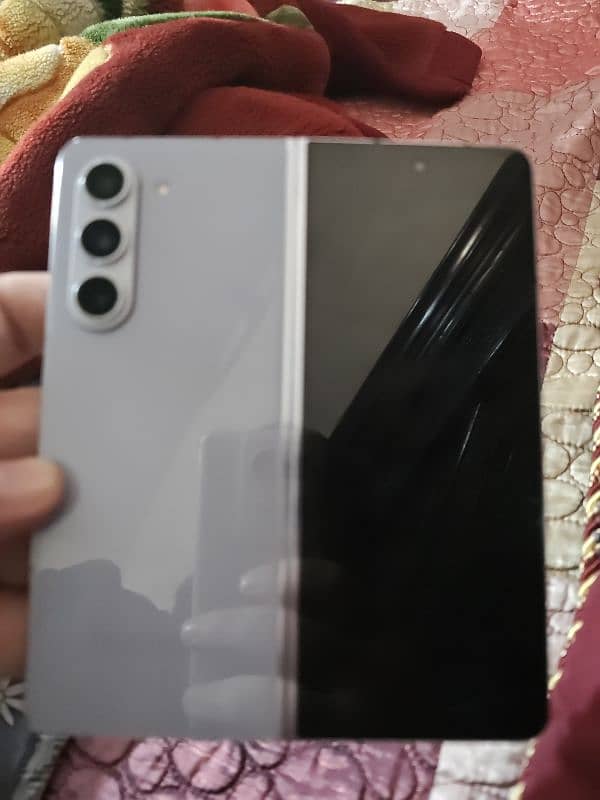 Samsung galaxy fold 5 4