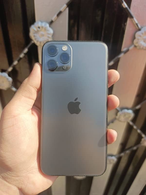 iphone 11 pro 64gb jv 90%BH 100 score 1