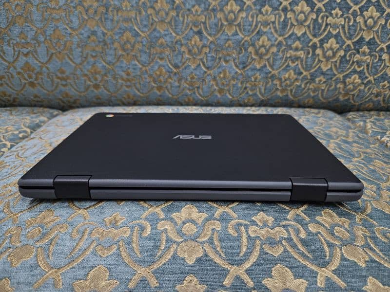 Asus Super Slim Chromebook 7