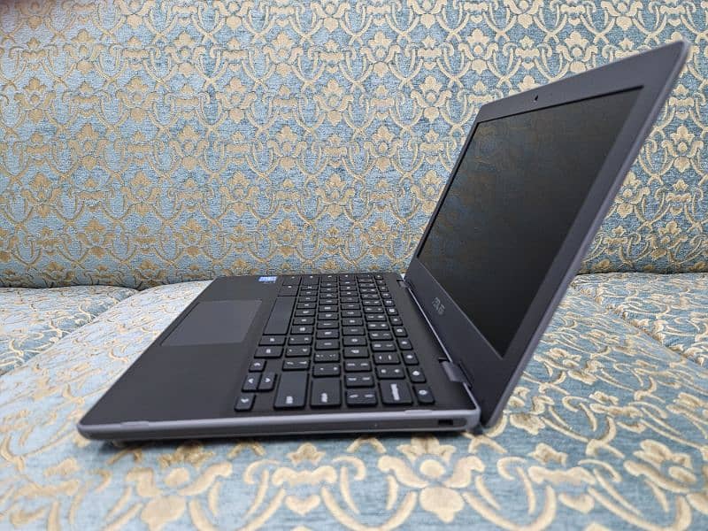 Asus Super Slim Chromebook 11