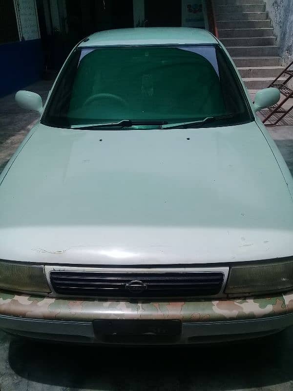 Nissan Sunny 1993 4