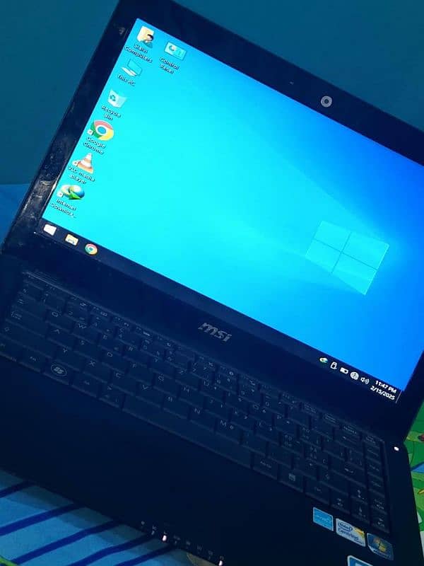 laptop with clear screen 2