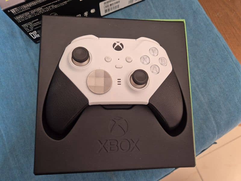 Xbox Series X Elite Series 2 Controller 2