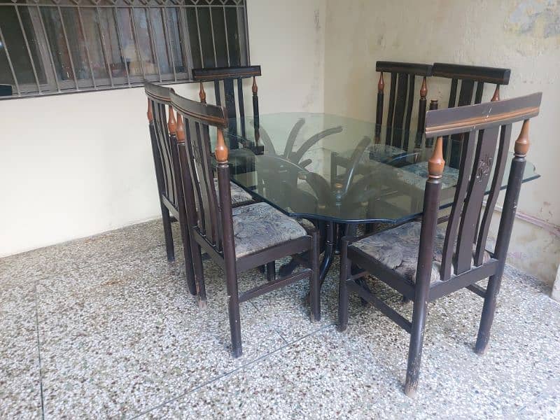 DINNING TABLE 0