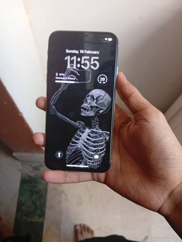 Iphone X All ok 256gb just back camera ribbon issue 3