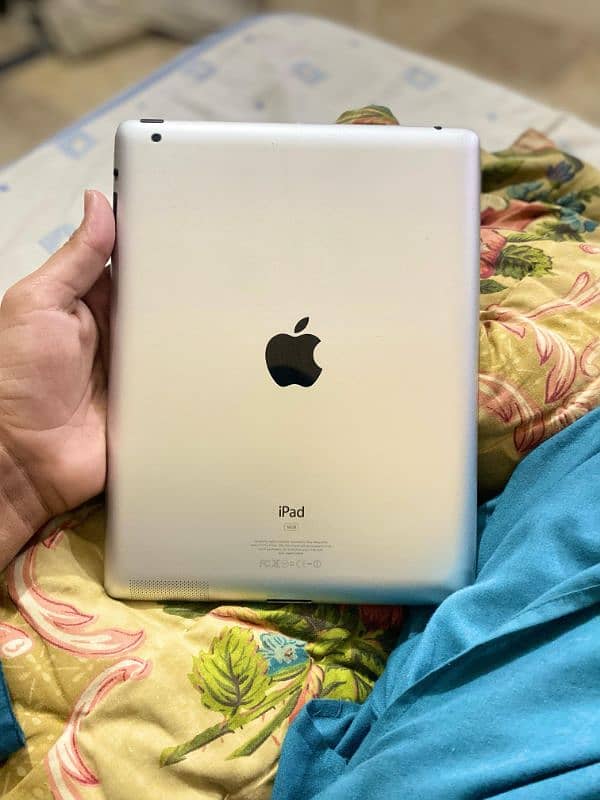 IPAD 2ND GENERATION URGENTLY SELL 7